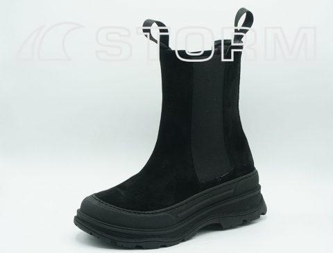 Boots 13845 A8533 (Ladies and Men)